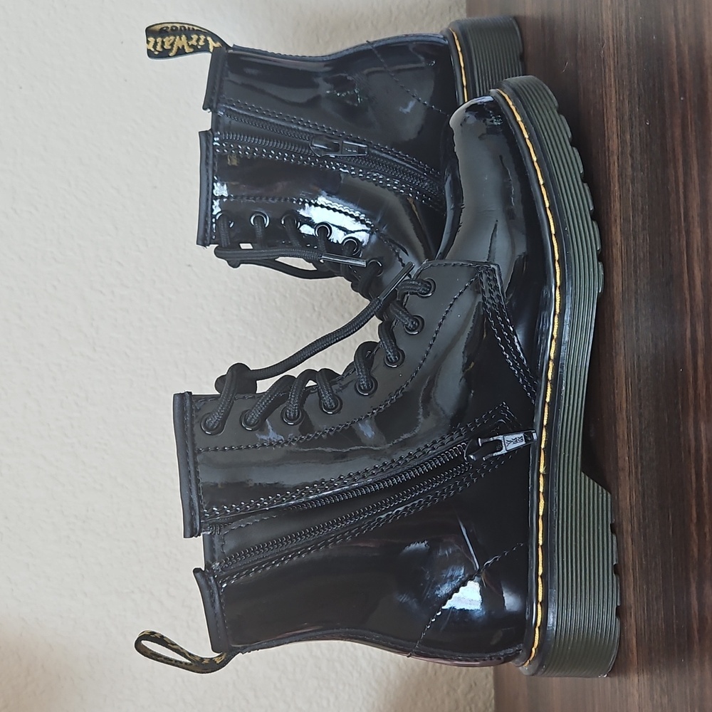Youth 1460 Patent Leather Lace Up Boots - Picture 4 of 10